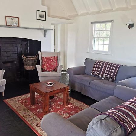Corofin Lake Cottages ภายนอก รูปภาพ
