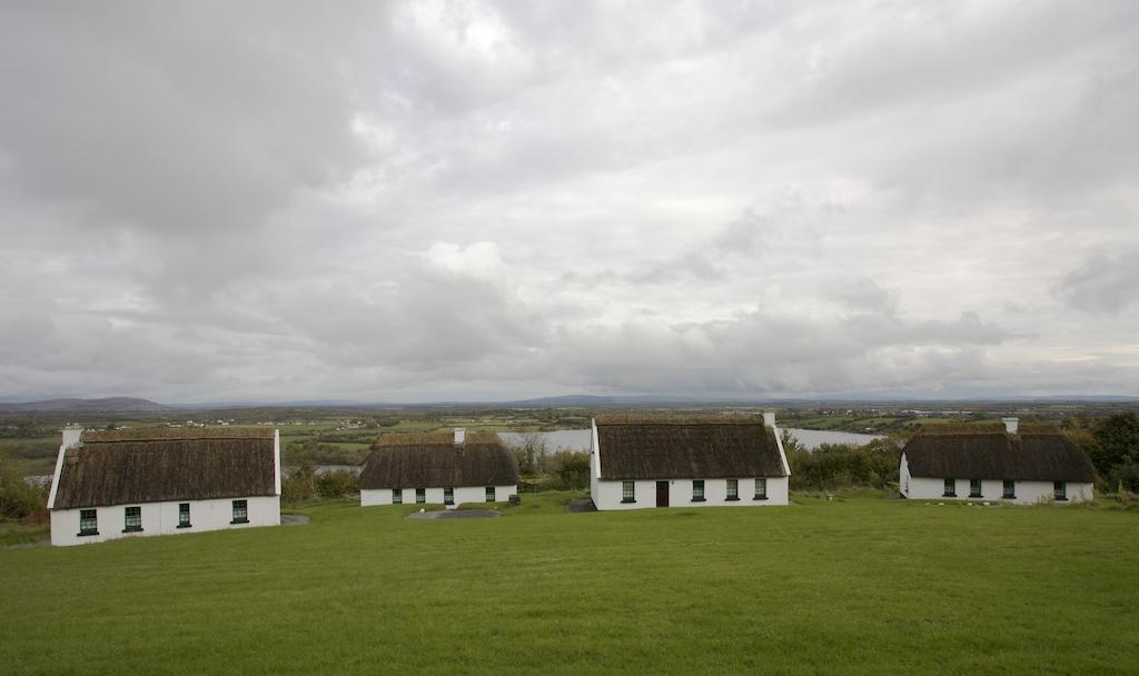 Corofin Lake Cottages ห้อง รูปภาพ